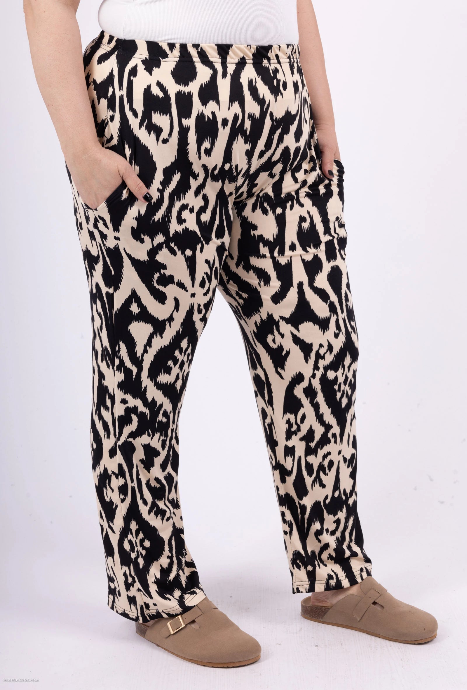 Printed pants beige