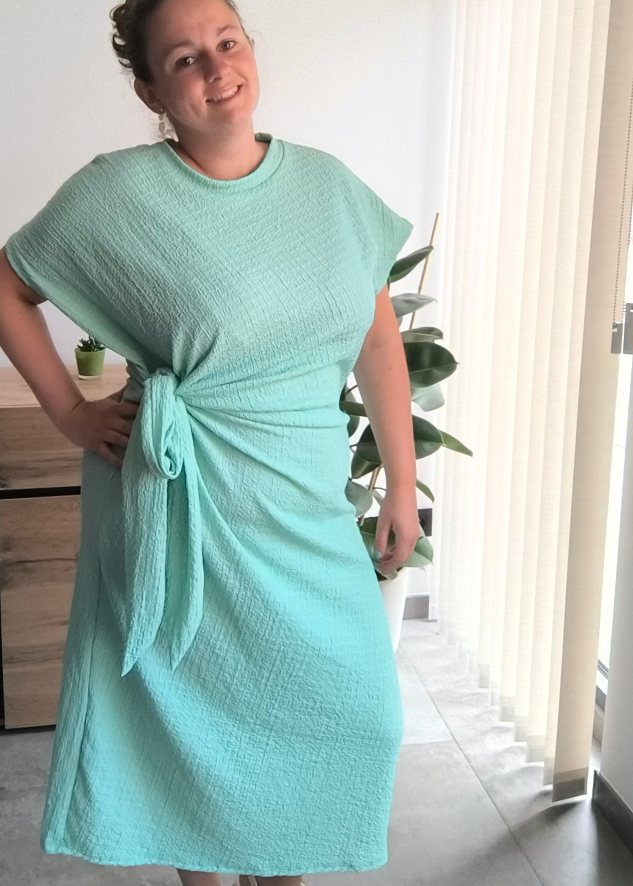 Bowy dress